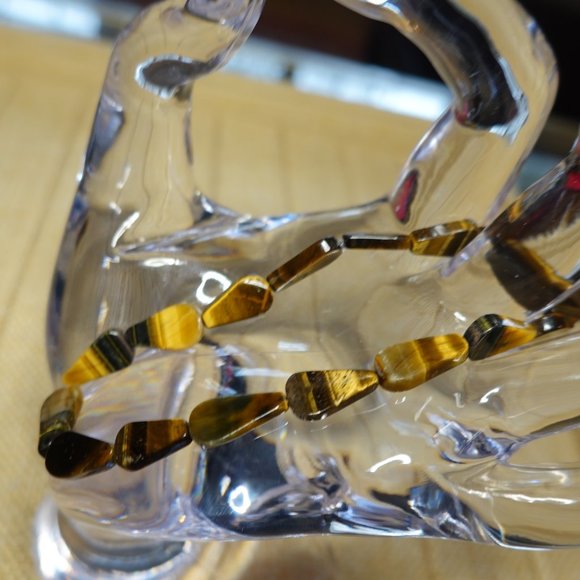 (NWT) Tigers Eye Flat Pear Shaped Beaded Bracelet - Picture 4 of 6